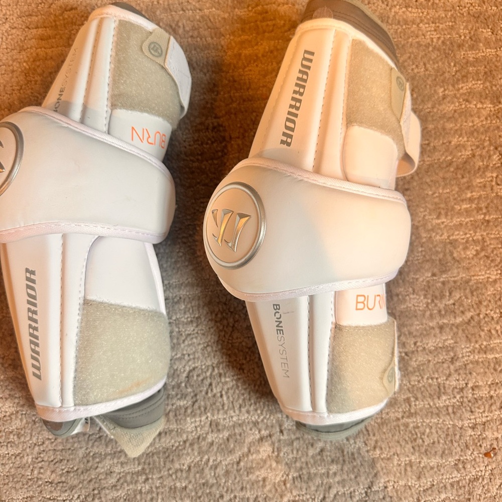 Warrior lacrosse elbow pads
